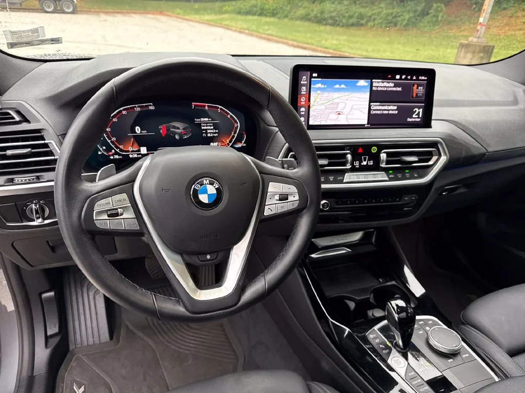 Used 2023 Gray BMW xDrive30i image 21