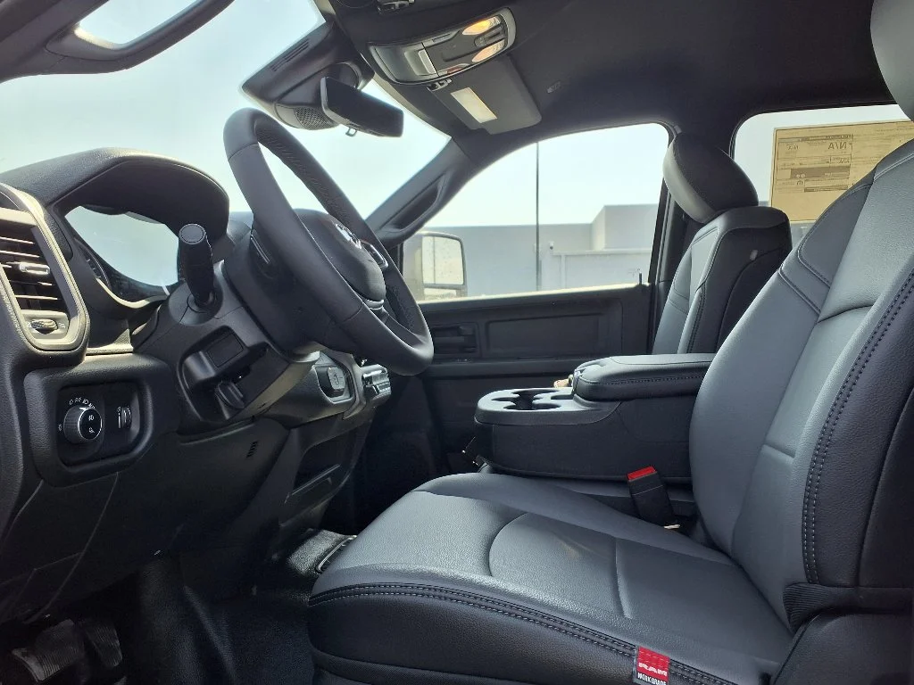 2025 RAM 3500 Chassis Tradesman - Photo 16