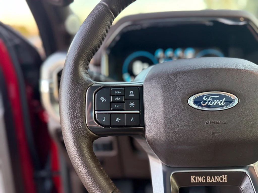 Used 2022 Red Ford King Ranch image 25