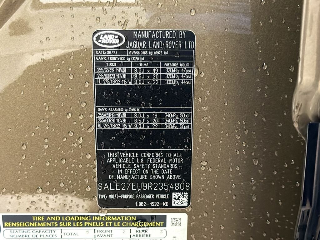 Used 2024  Land Rover X-Dynamic SE image 36