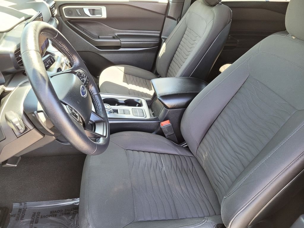 Certified Used 2020 Oxford White Ford XLT image 16