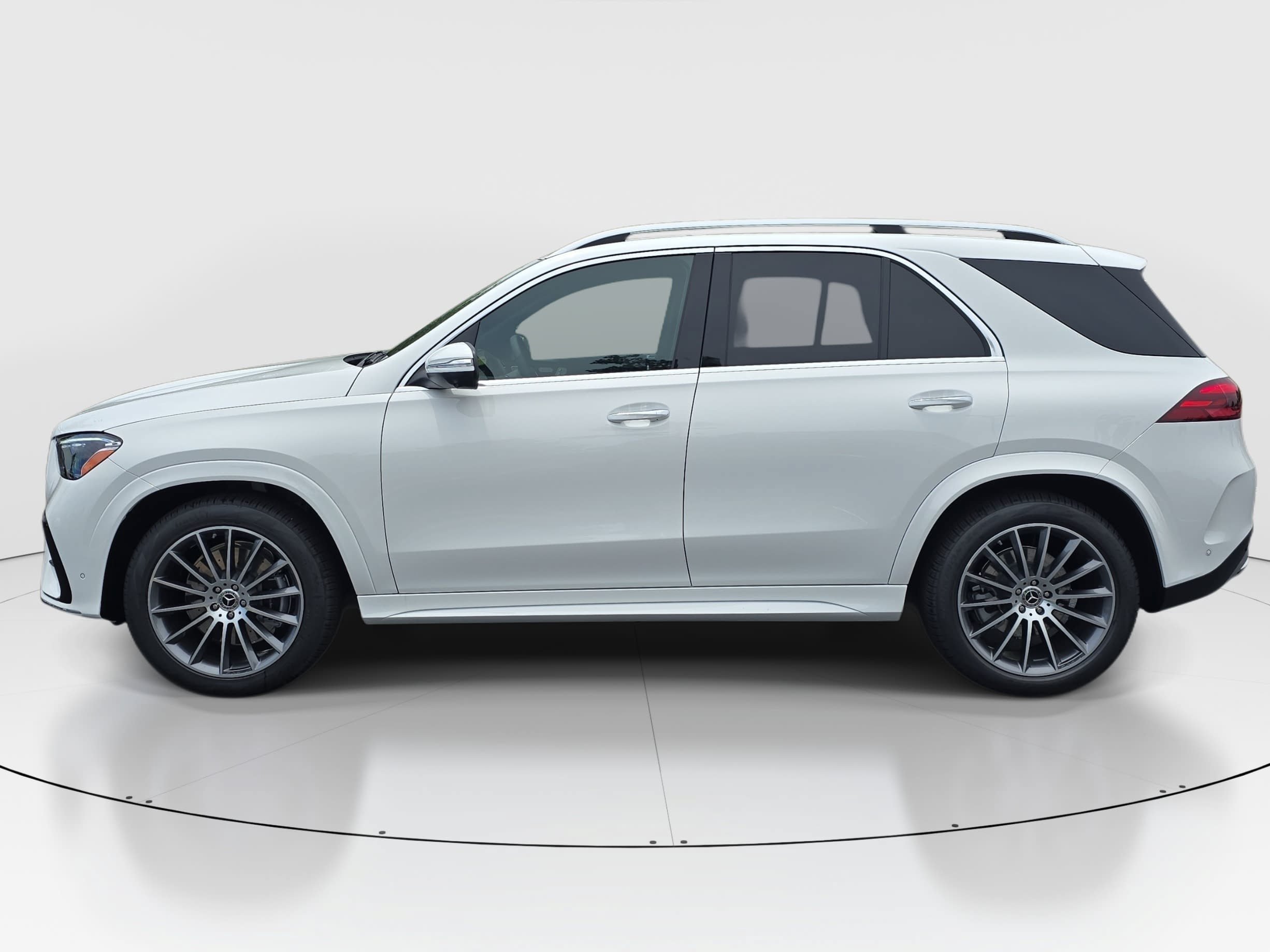 New 2026 Polar White Mercedes-Benz GLE350 image 8