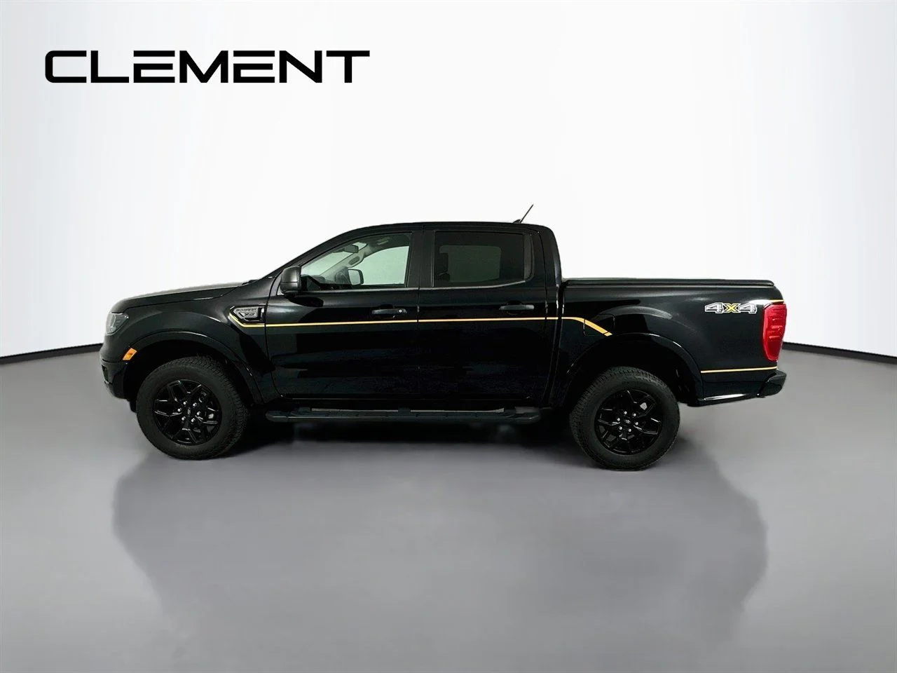 Used 2022 Shadow Black Ford XLT image 6