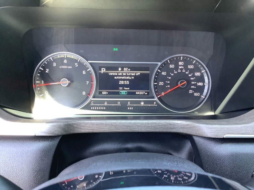 Used 2023 White Kia X-Line S image 10