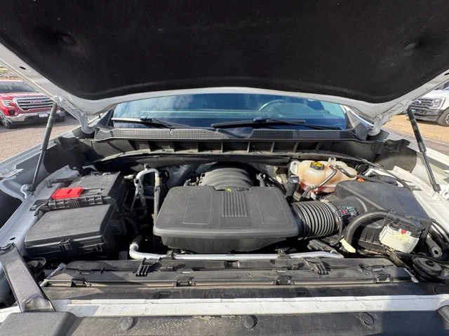 Used 2023 SUMMIT WHITE Chevrolet RST image 27