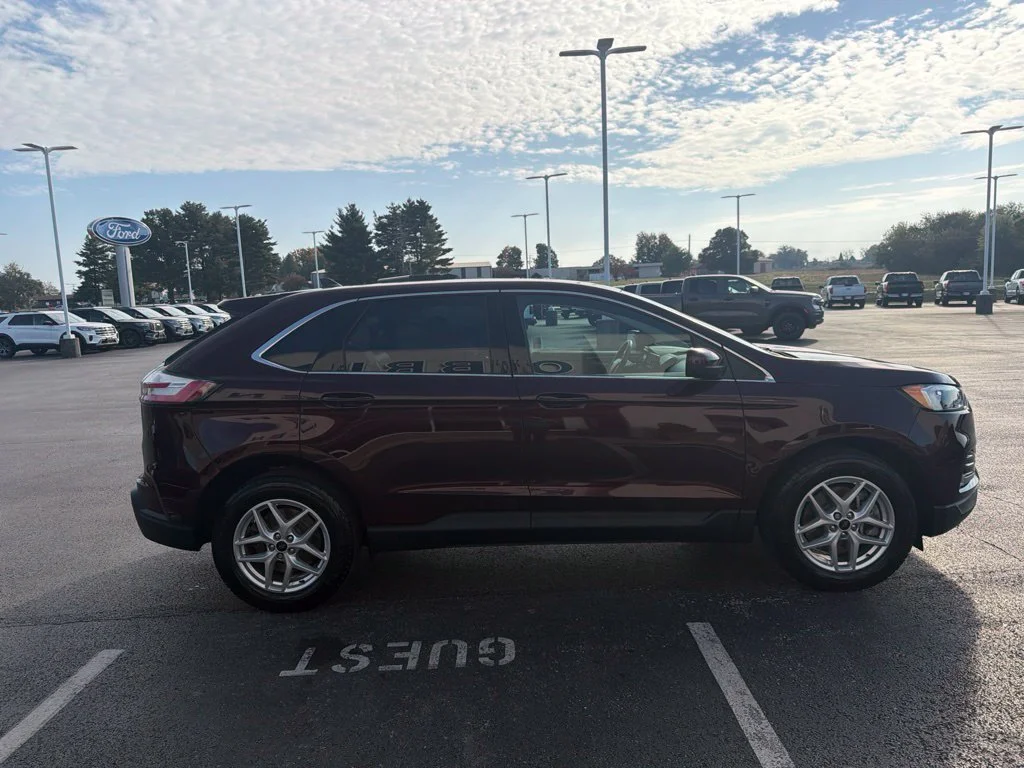 Used 2023 Burgundy Velvet Metallic Tinted Clearcoat Ford SEL image 6