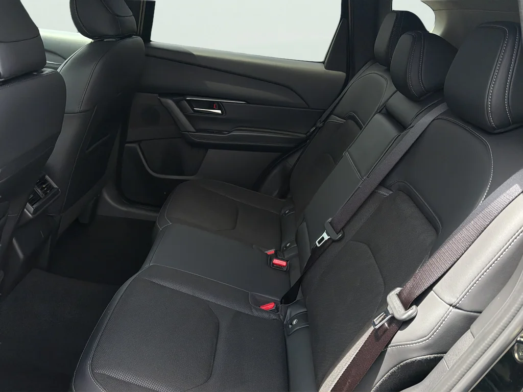 New 2026 Jet Black Mazda 2.5 S Select AWD image 17