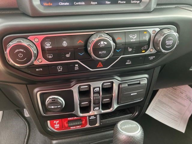 Used 2022 Sting-Gray Clearcoat Jeep Mojave image 19
