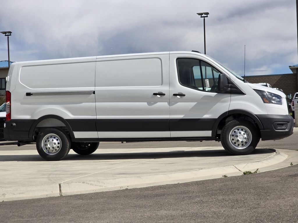 New 2026 Oxford White Ford Base image 23