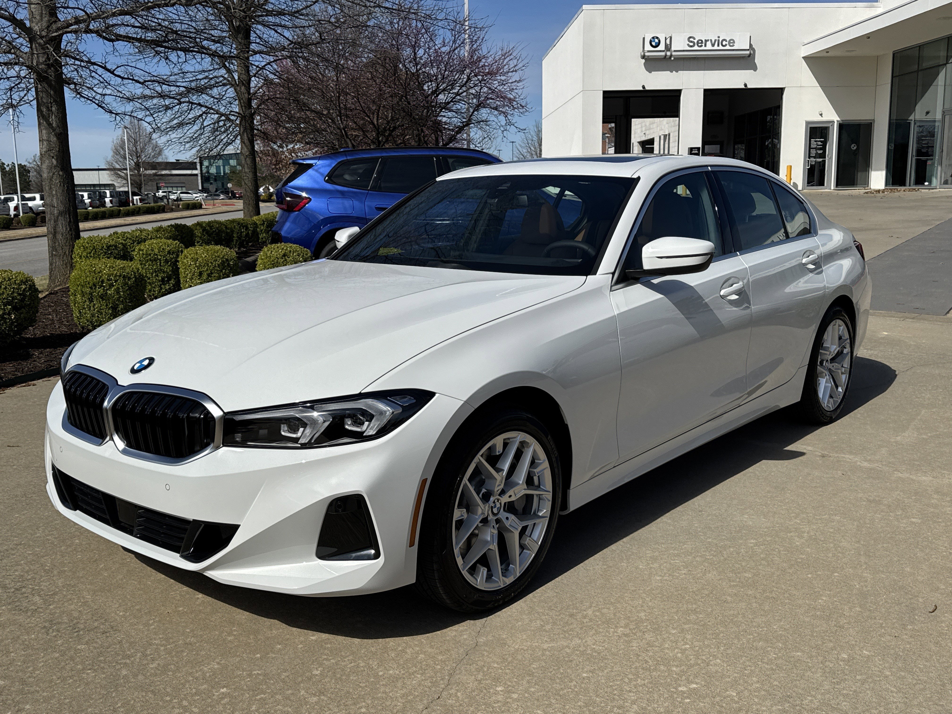 2026 BMW 3 Series 330i xDrive Sedan's photo