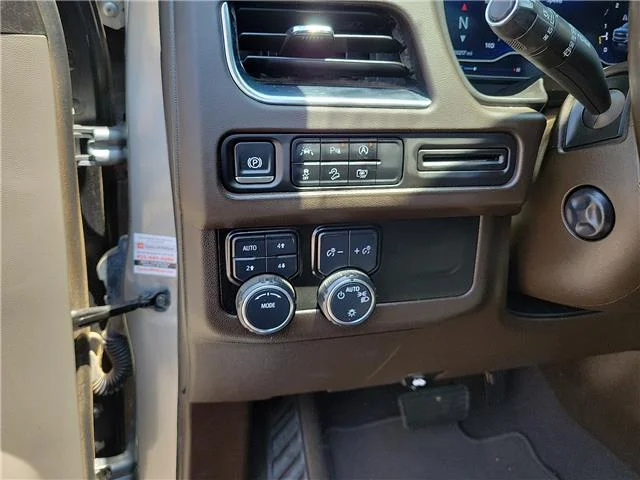 Used 2024 Midnight Blue Metallic Chevrolet Z71 4x4 image 13