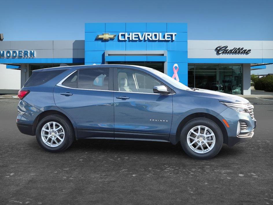 Used 2024 Lakeshore Blue Metallic Chevrolet LT image 6