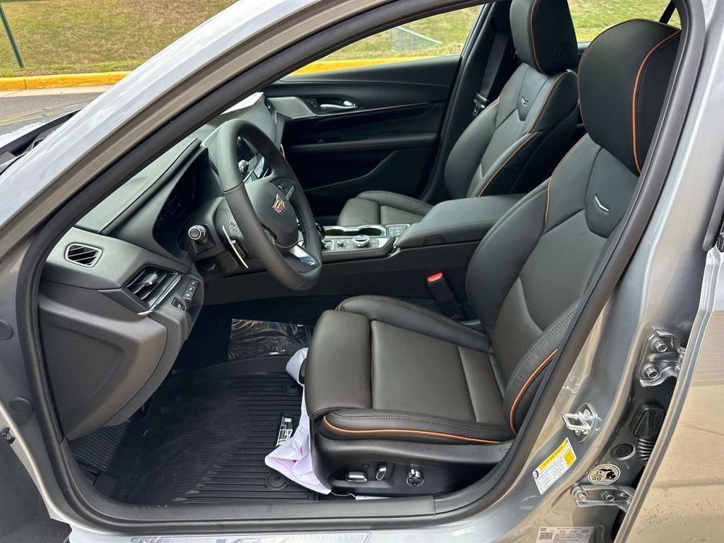 2026 Cadillac CT4 V-Series - Photo 14