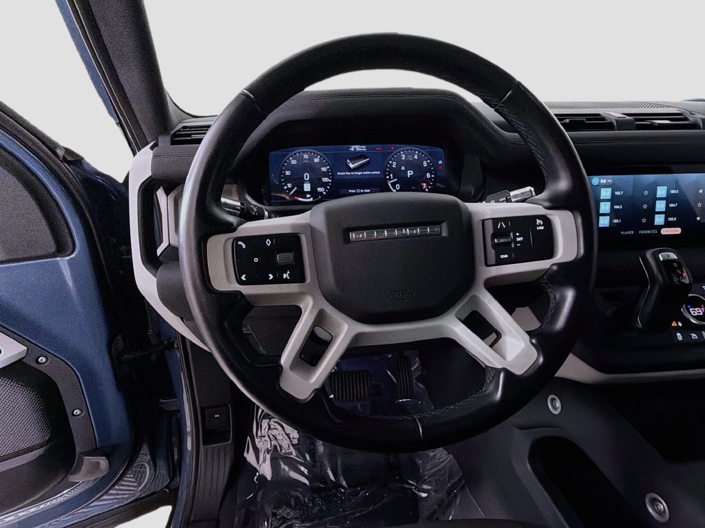 Used 2021 Blue Land Rover SE image 11