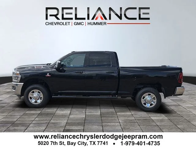 New 2026 Diamond Black Crystal Pearl-Coat Exterior Paint RAM Tradesman image 4
