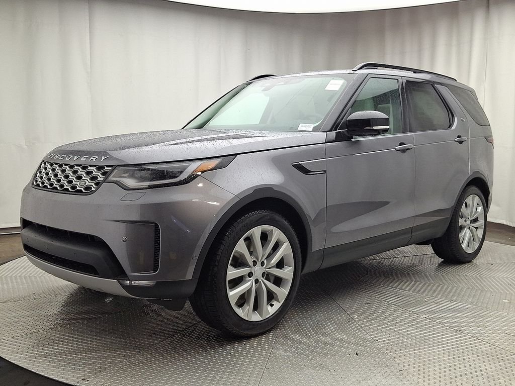 2026 Land Rover Discovery P300 S's photo