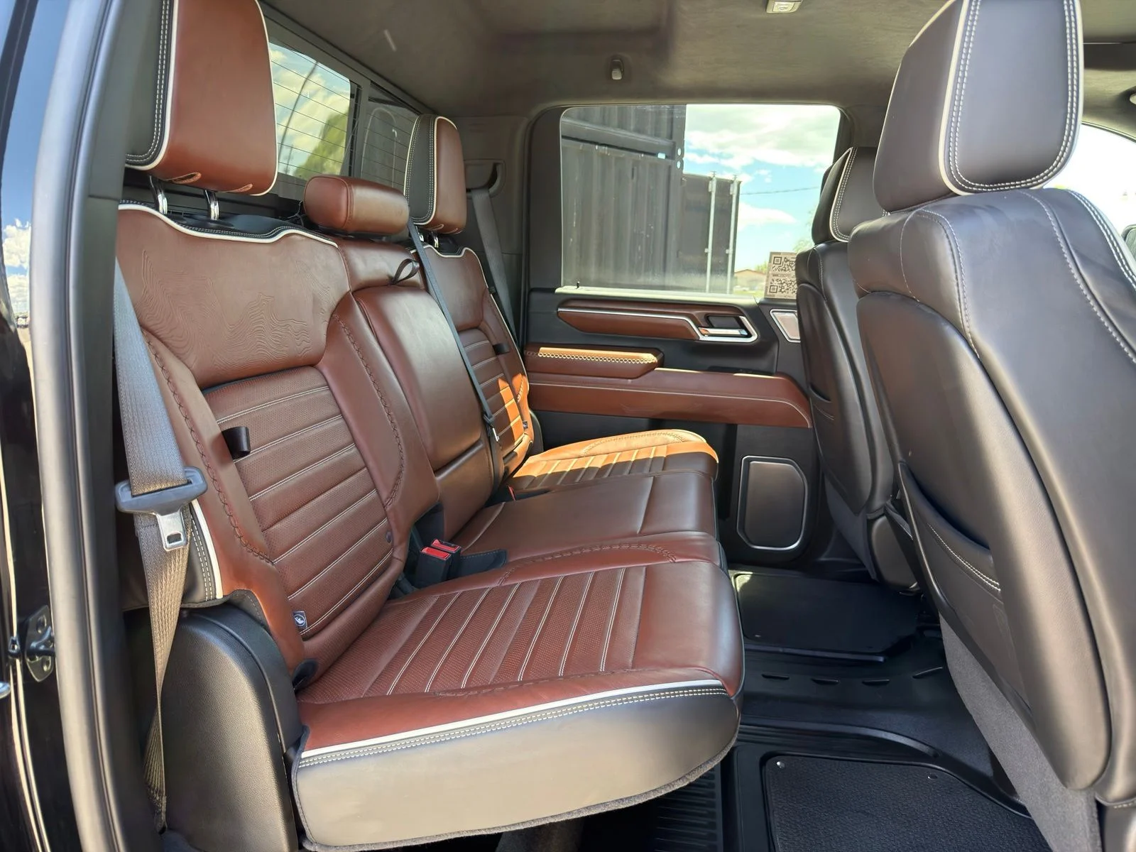Used 2025 Black GMC Denali Ultimate image 35