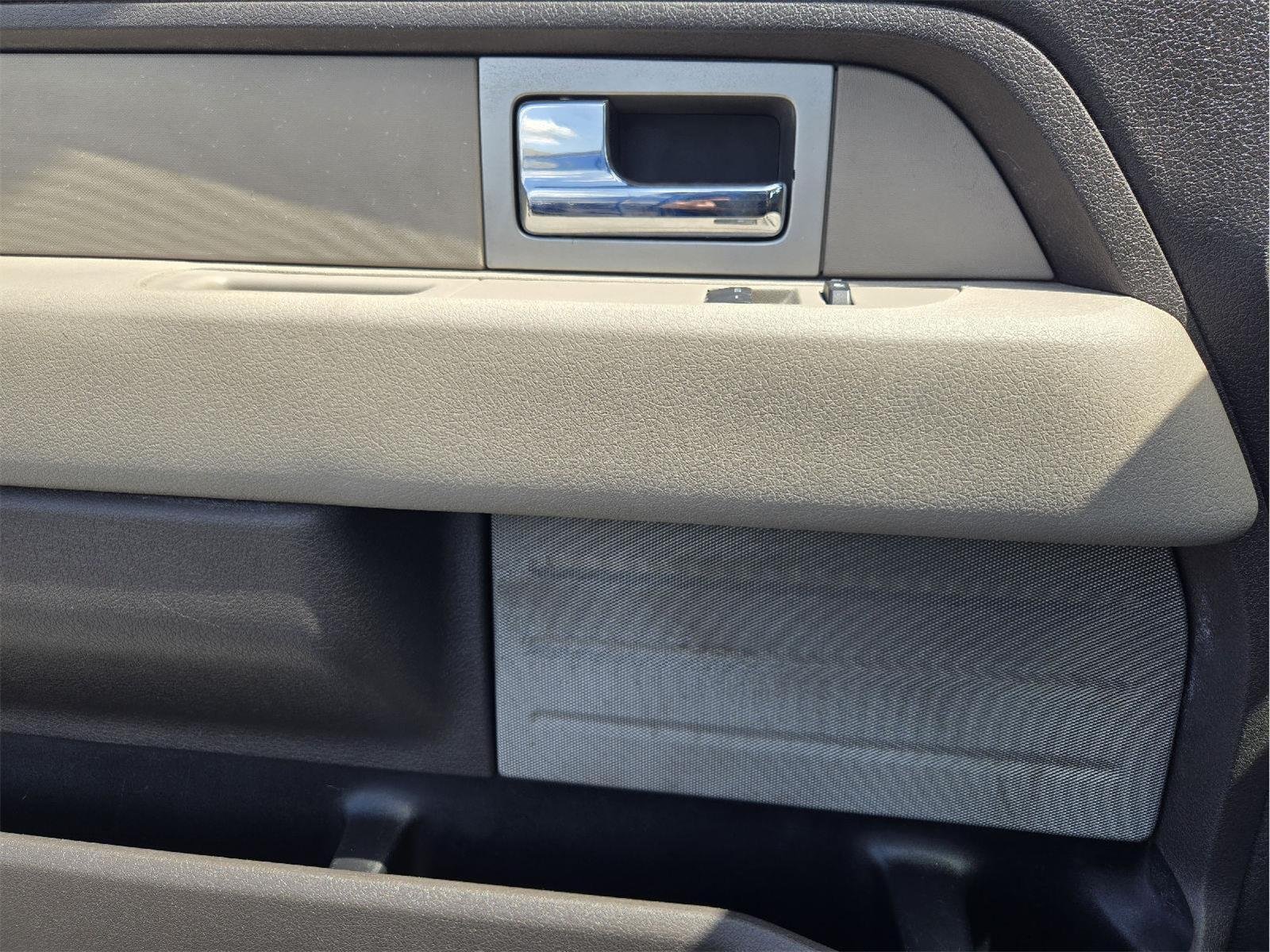 Used 2009  Ford XLT image 19
