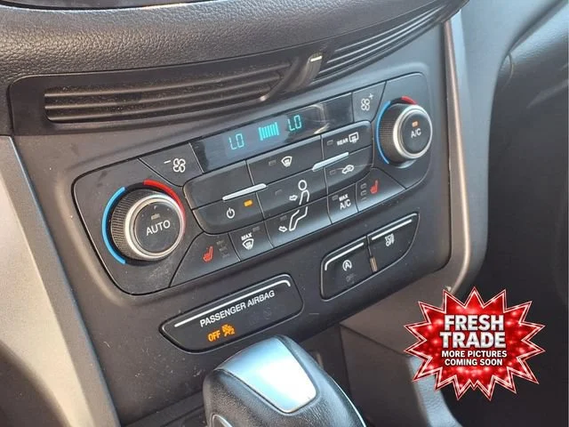 Used 2018 Gray Ford SEL image 9