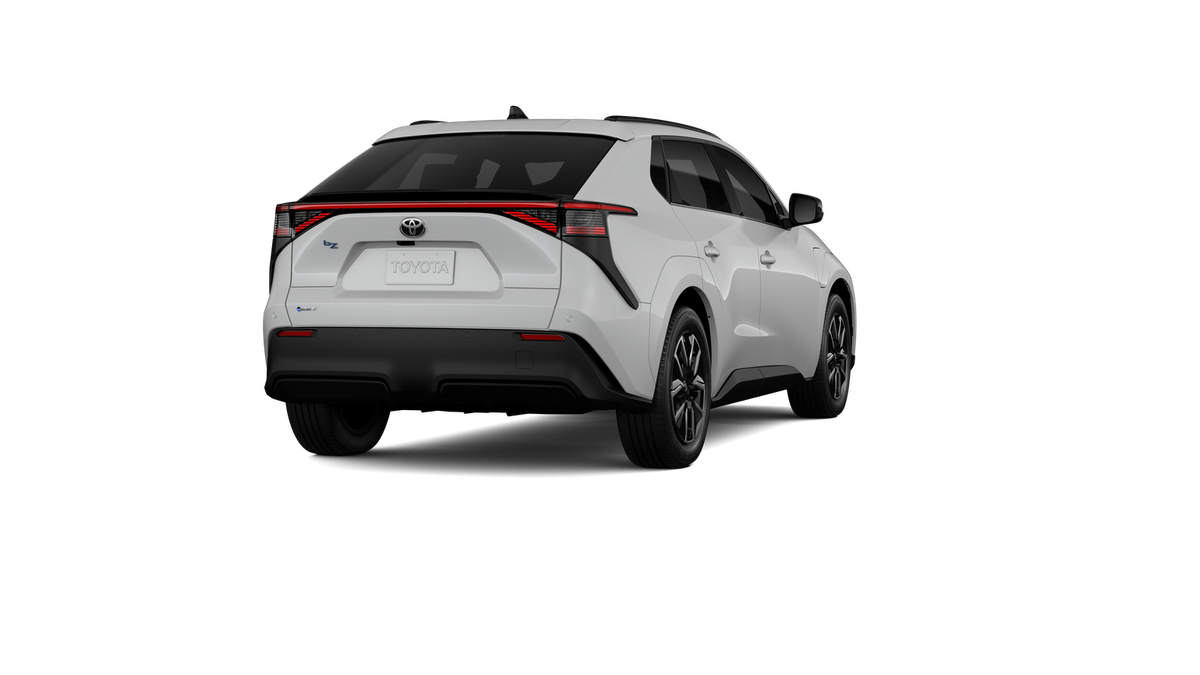 New 2027 Wind Chill Pearl Toyota XLE image 9