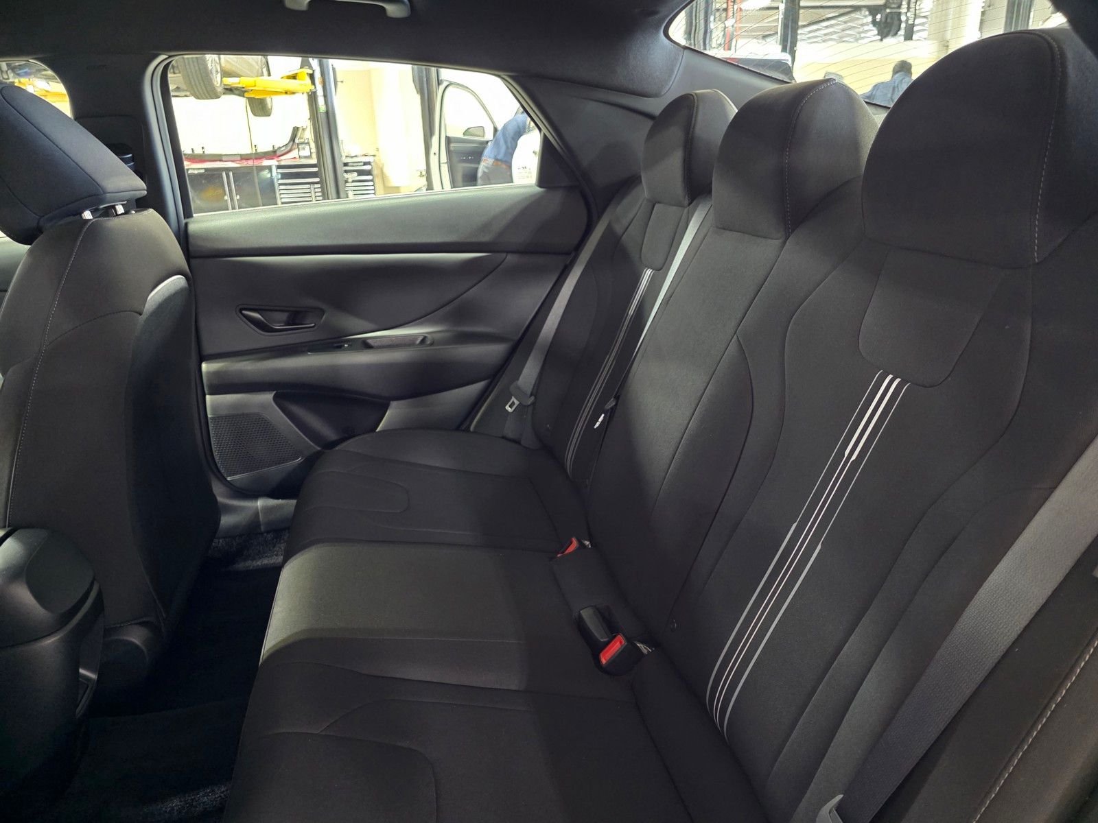 Used 2025 Abyss Black Hyundai SEL Sport image 14