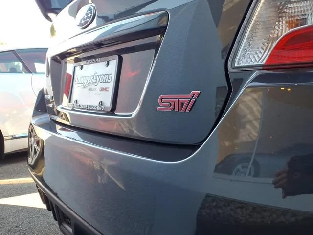 2019 Subaru WRX STI Base - Photo 6