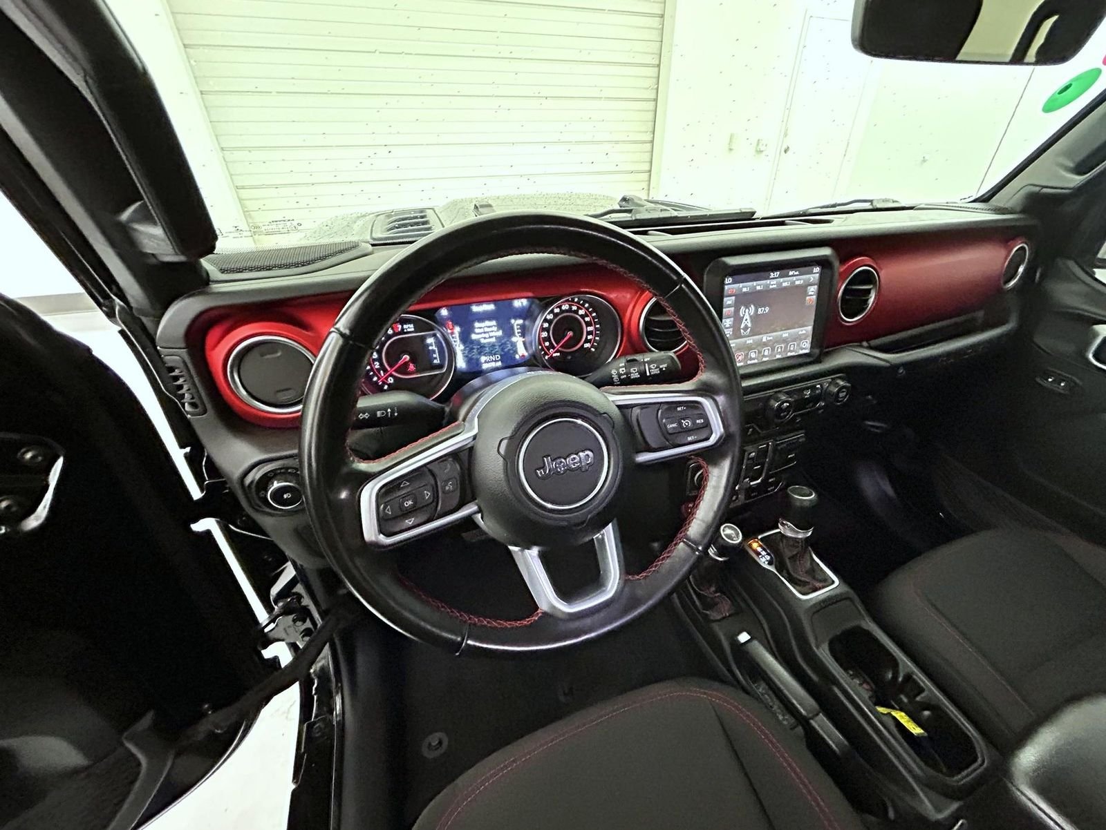 Used 2020 Black Jeep Unlimited Rubicon image 13