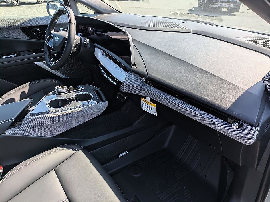2026 Cadillac OPTIQ Sport - Photo 36