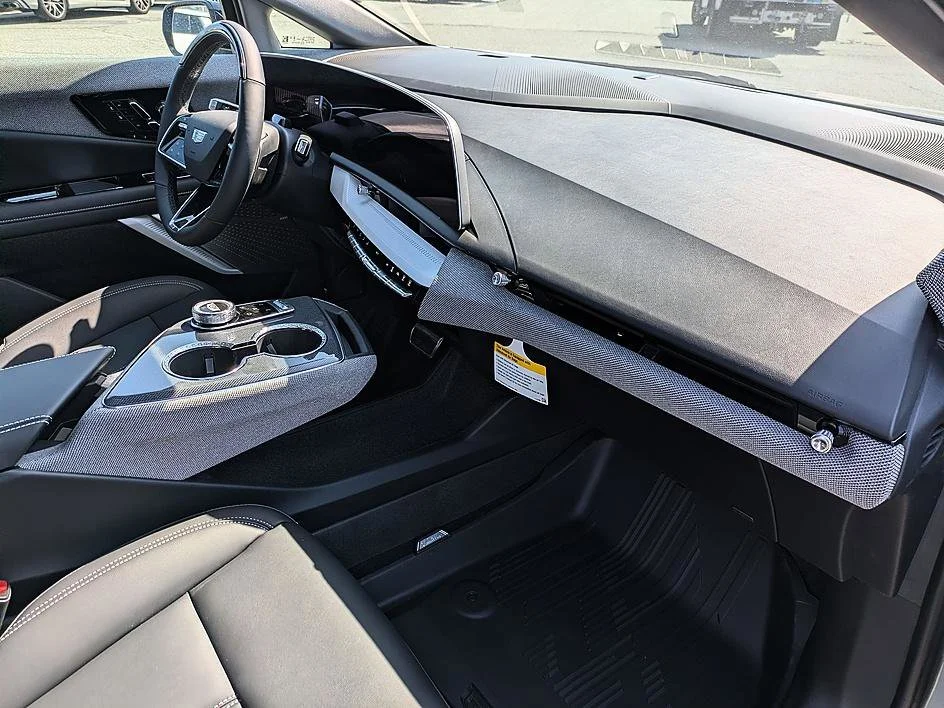2026 Cadillac OPTIQ Sport - Photo 36