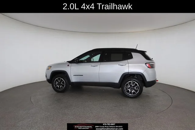 2025 Jeep Compass Trailhawk - Photo 9