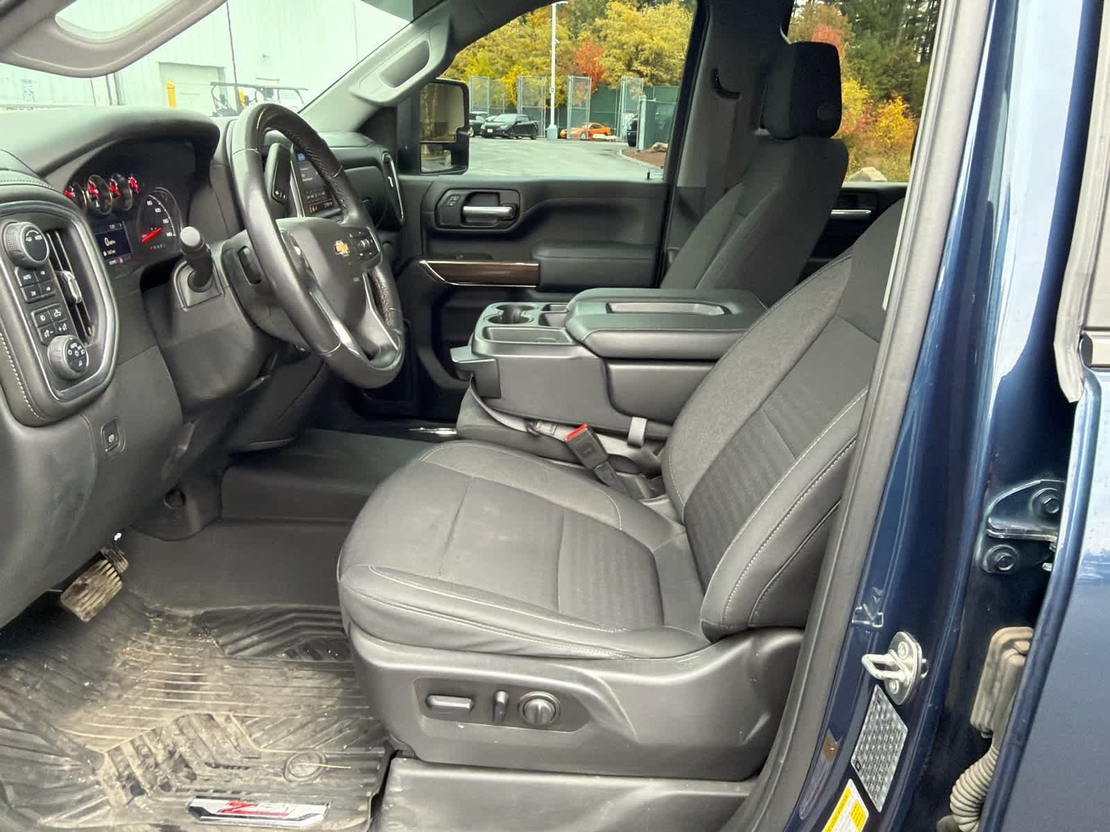 Used 2020 Northsky Blue Metallic Chevrolet LT image 4