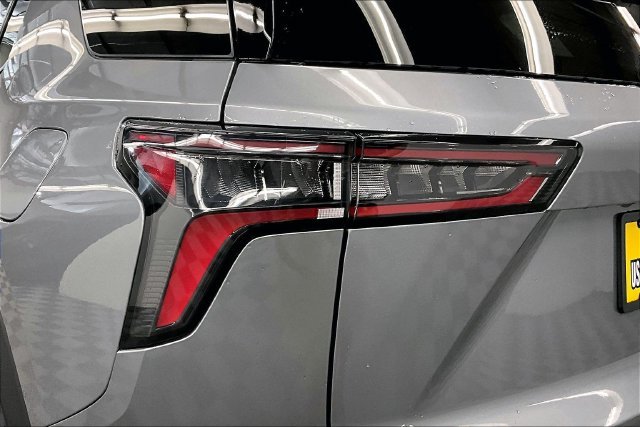 Used 2025 Sterling Gray Metallic Chevrolet LT image 35
