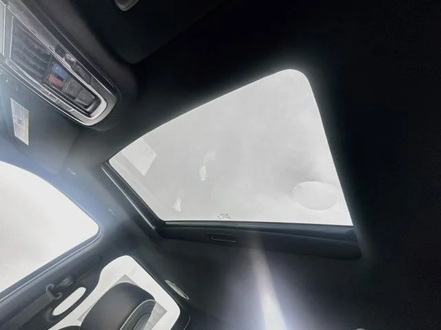 New 2026 Bright White Clear-Coat Exterior Paint RAM Limited image 22