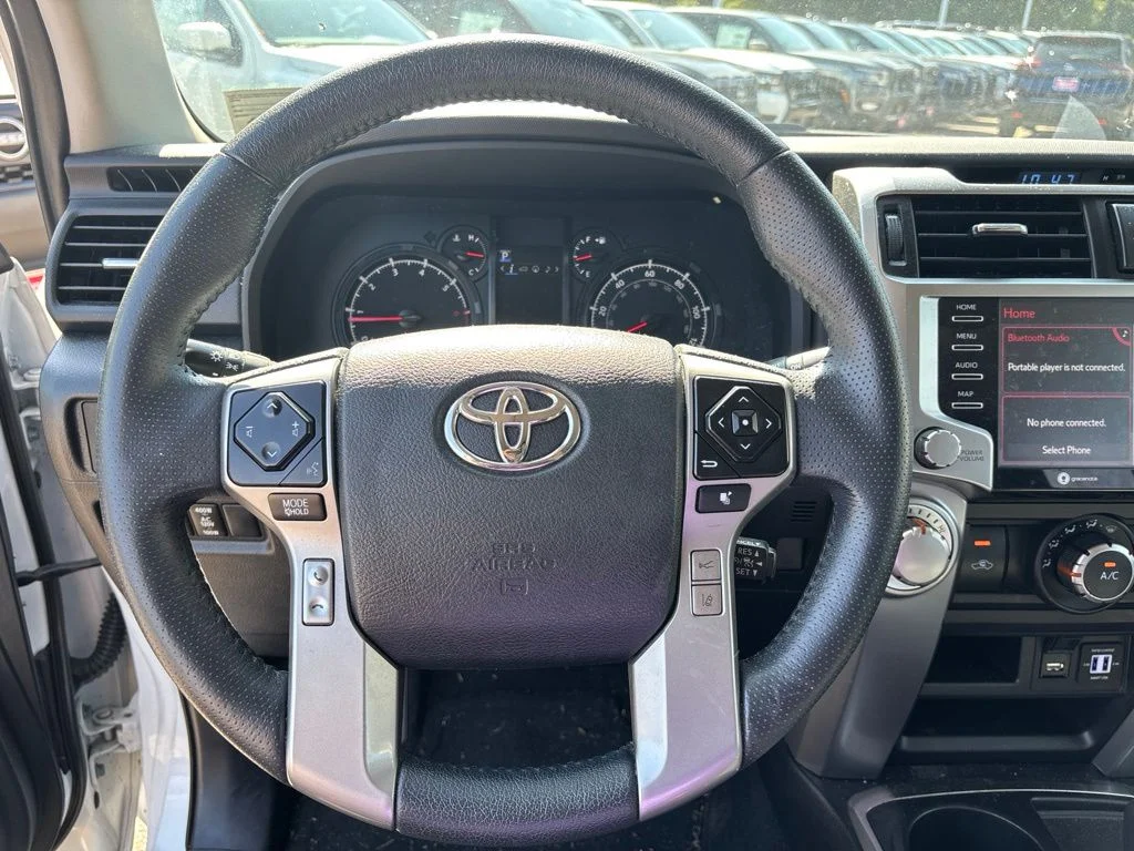 Used 2020 White Toyota SR5 Premium image 9