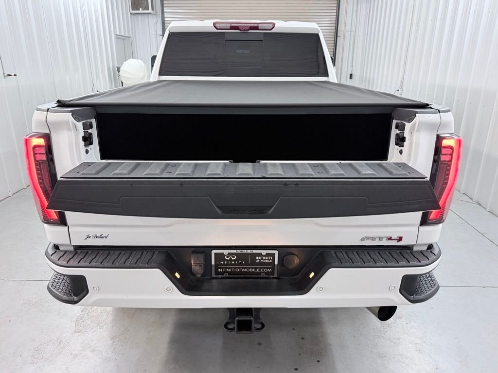 Used 2024 White GMC AT4 image 44