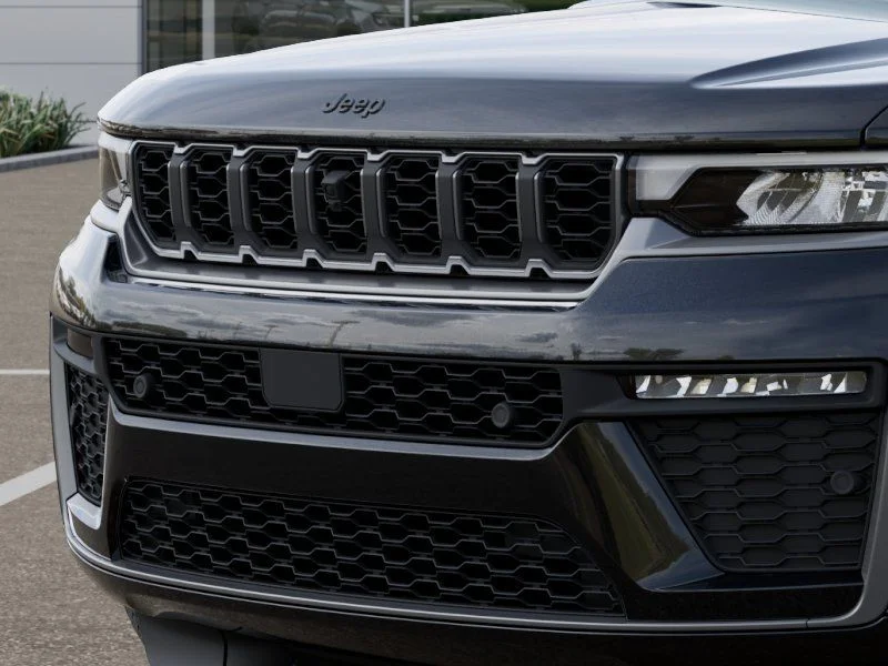New 2026 Diamond Black Crystal Pearl-Coat Exterior Paint Jeep Limited Reserve image 12
