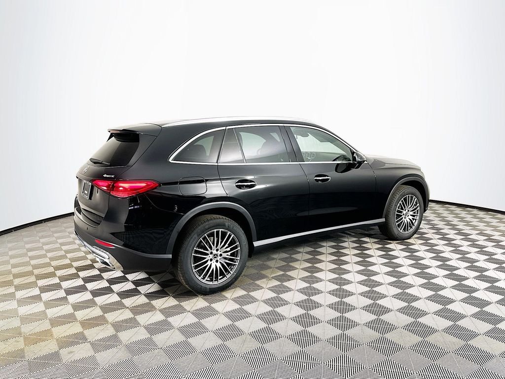 New 2026 Black Mercedes-Benz GLC 300 image 6