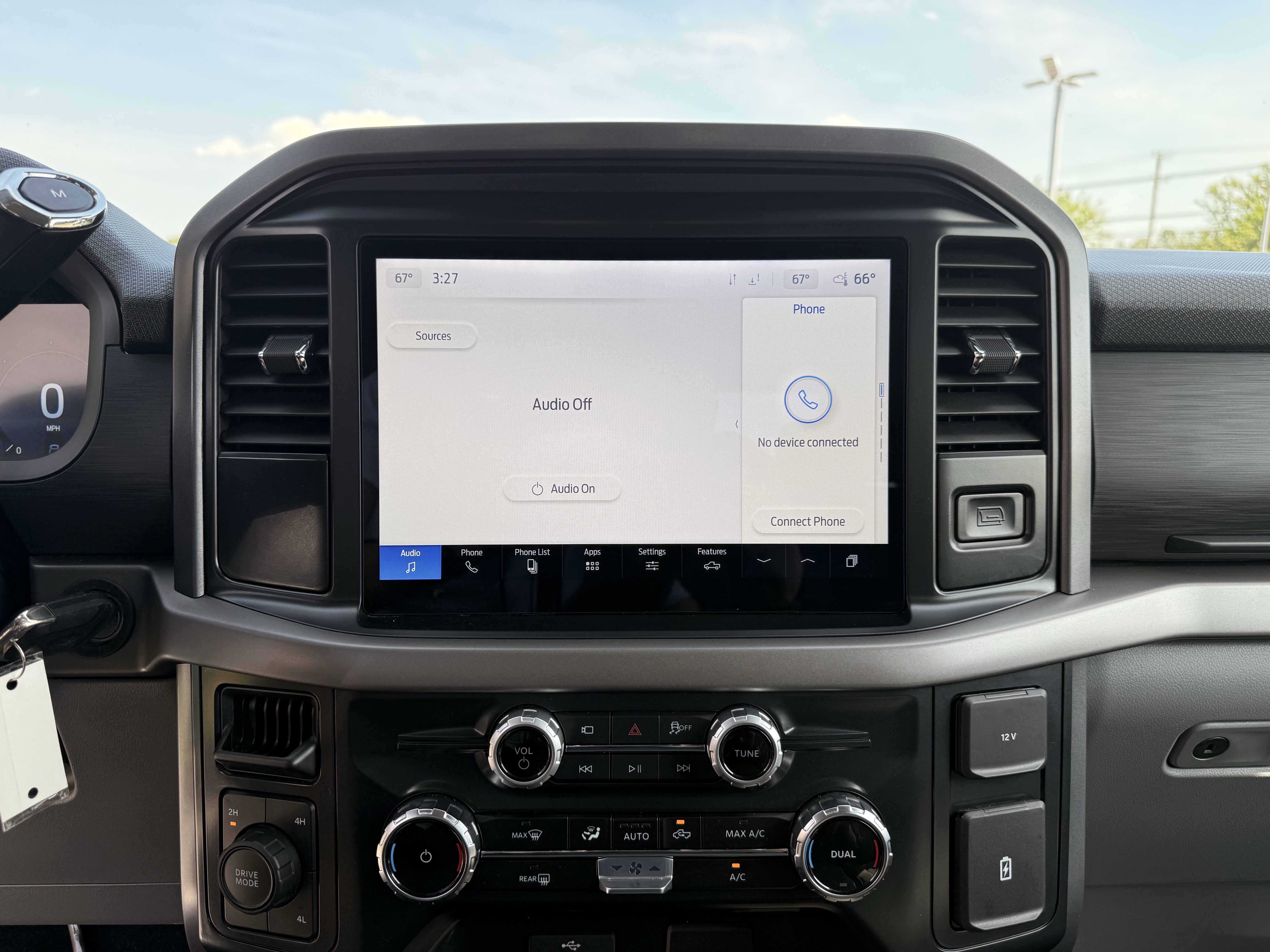 Used 2025 Silver Metallic Ford XLT image 22