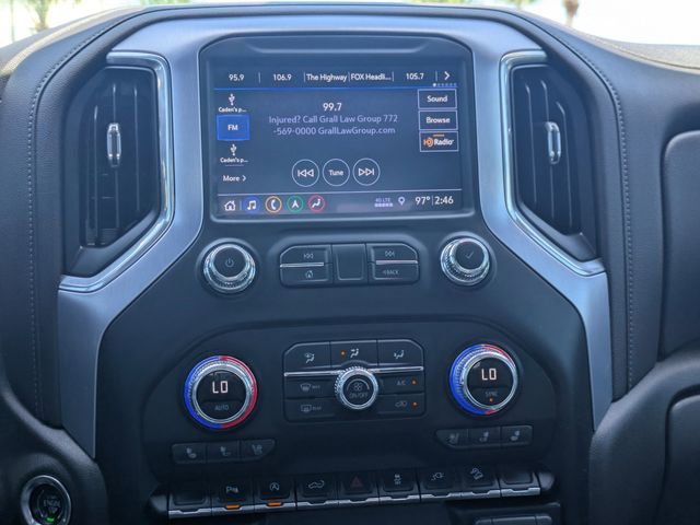 Used 2019 WHITE FROST TRICOAT GMC SLT image 17