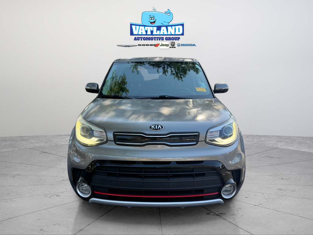 Used 2018 Gray Kia Exclaim image 8