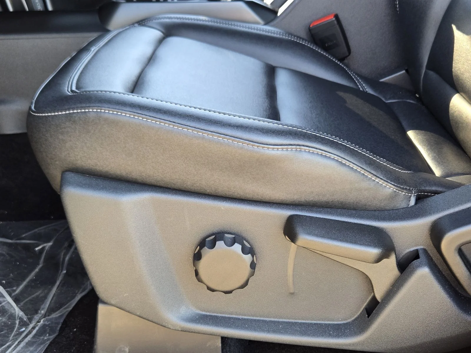 New 2026 Carbonized Gray Metallic Ford Big Bend® image 16