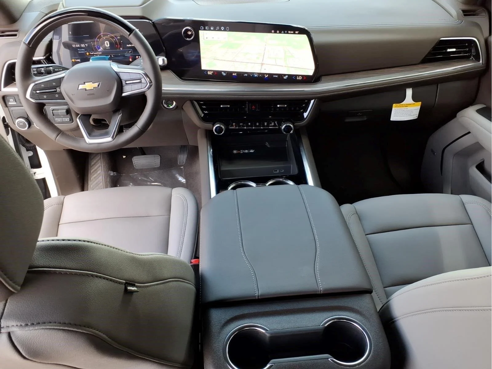 New 2027 Summit White Chevrolet LT image 13