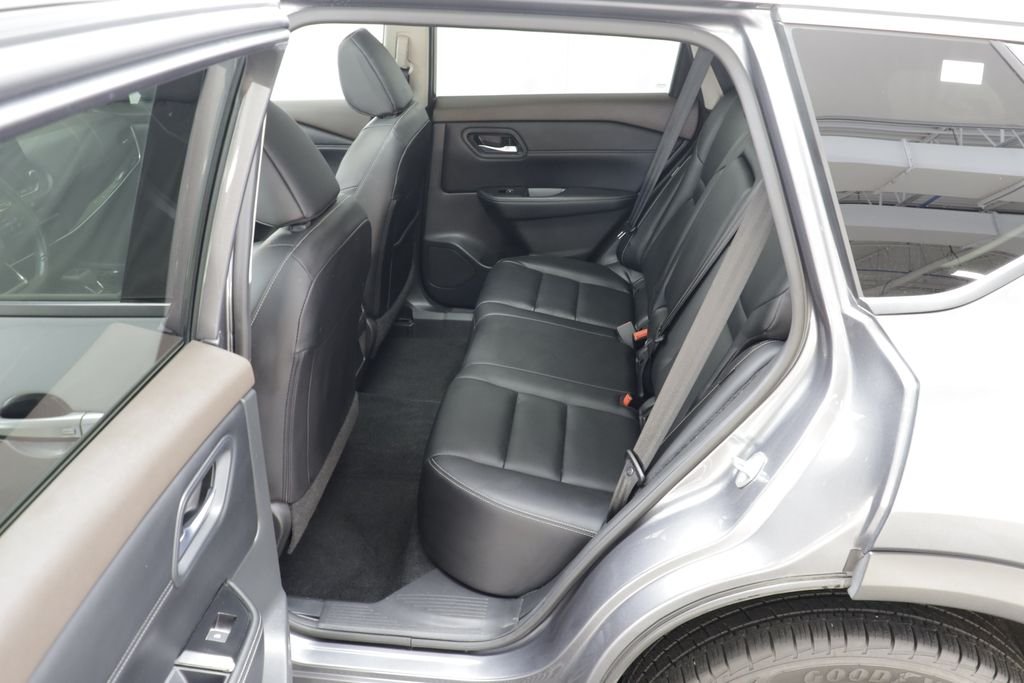 Used 2023 Gun Metallic Nissan SL image 14