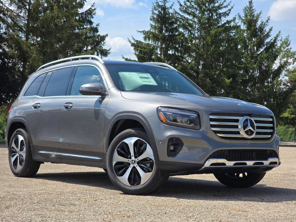 New 2026 Mountain Grey Metallic Mercedes-Benz GLB 250 image 40
