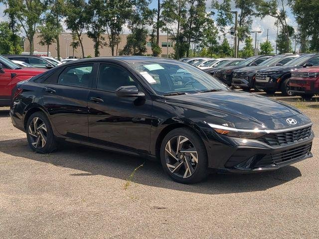 New 2025 Black Hyundai SEL Sport image 3