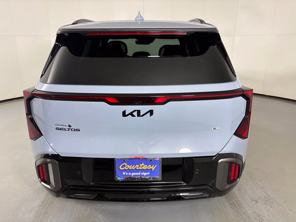 New 2027 Pale Gray Kia X-Line S image 7