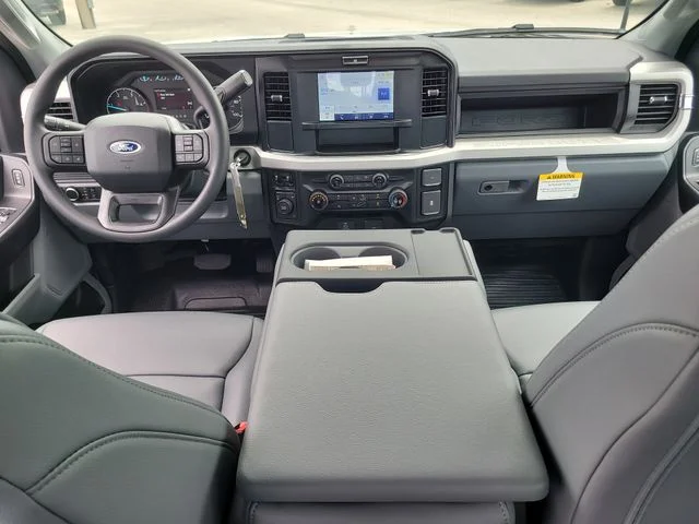 New 2026 Oxford White Ford XL image 15