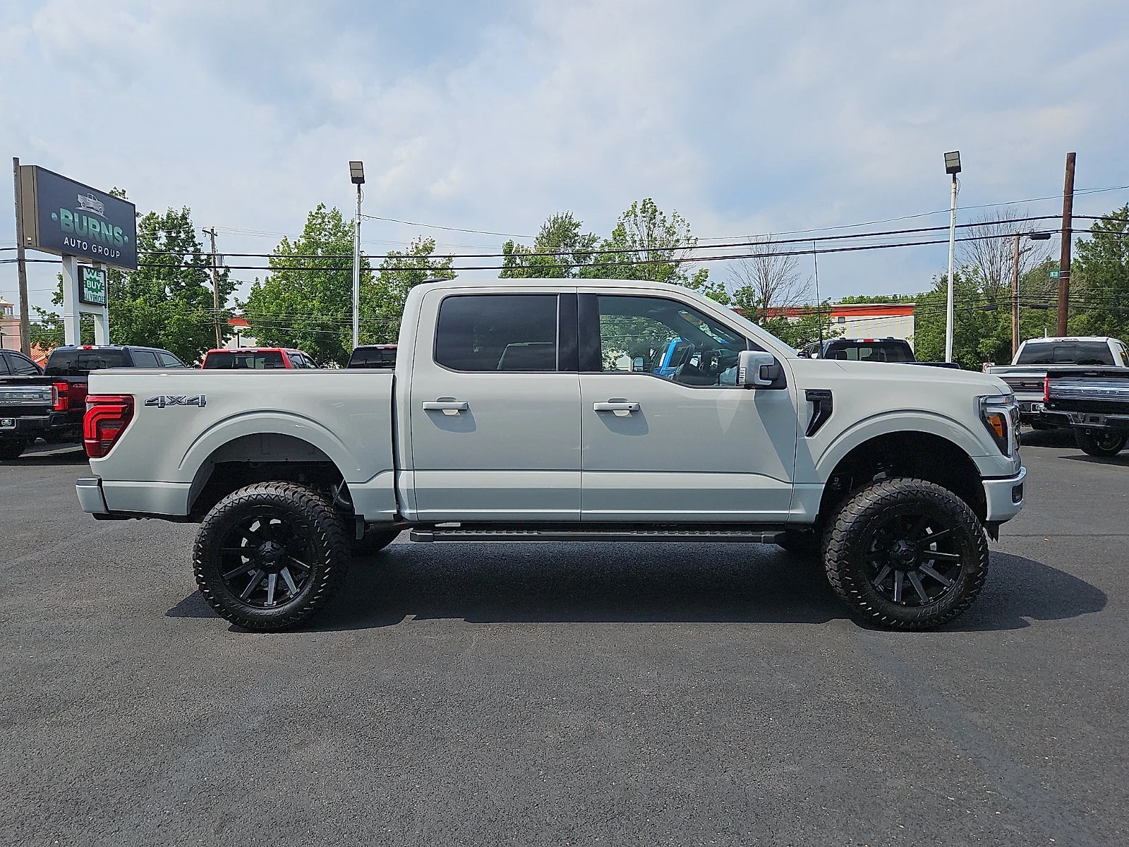 Used 2026 Carbonized Gray Metallic   M7 Ford LARIAT image 7