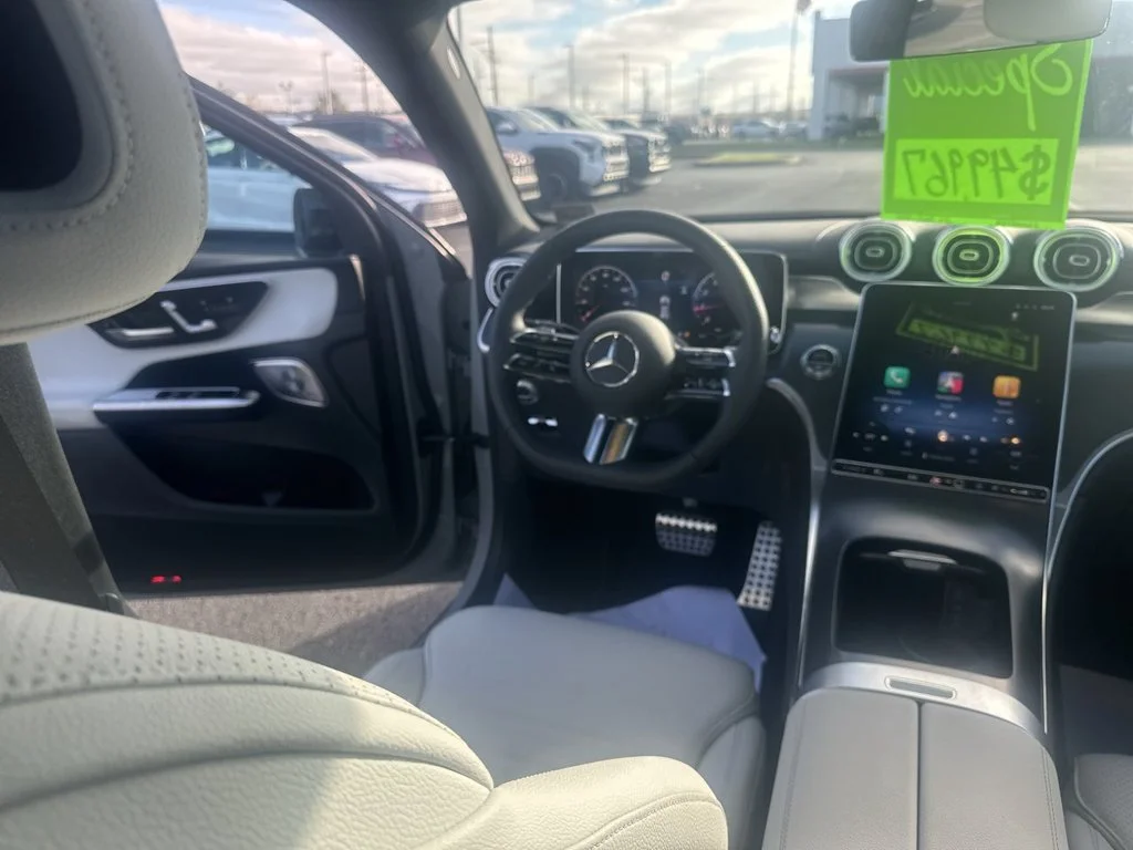 Used 2026  Mercedes-Benz GLC 300 image 15