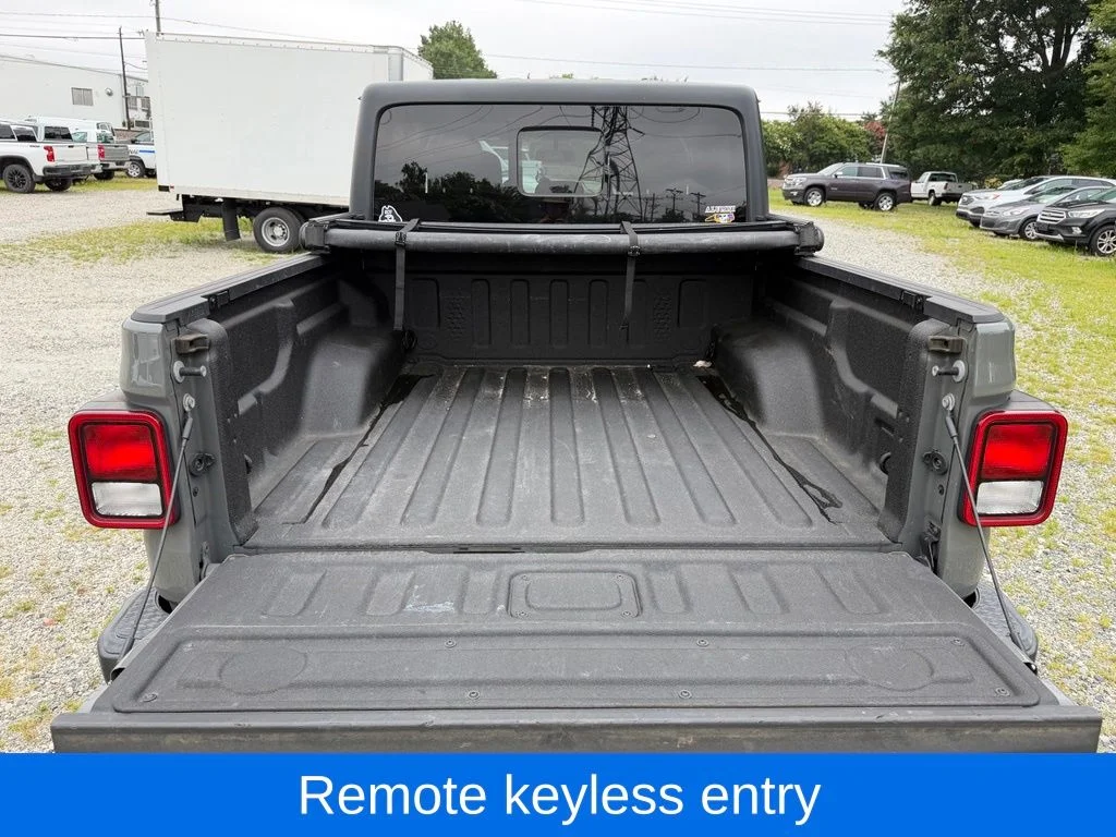 Used 2021 Gray Jeep Mojave image 18